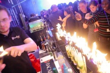 cocktail shows - bar enflammé